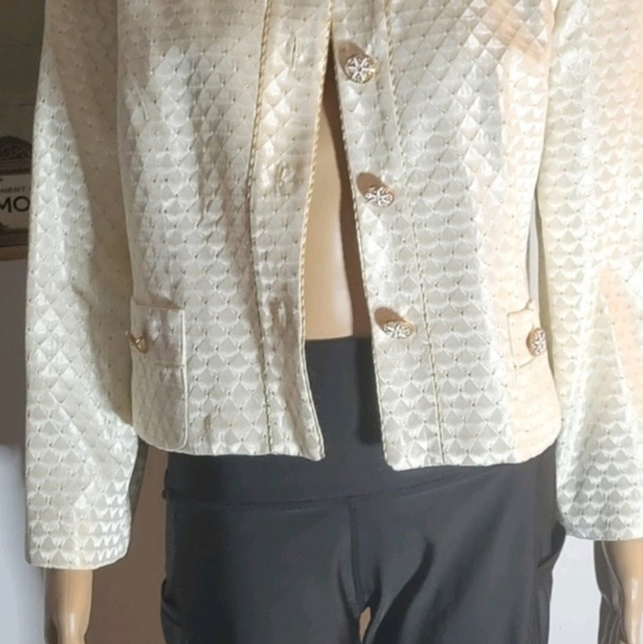 Vintage Alfred Snug Beige-gold Blazer, size Small - Picture 2 of 7